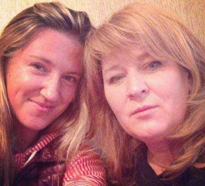 Alla Azarenka with her daughter Victoria Azarenka.